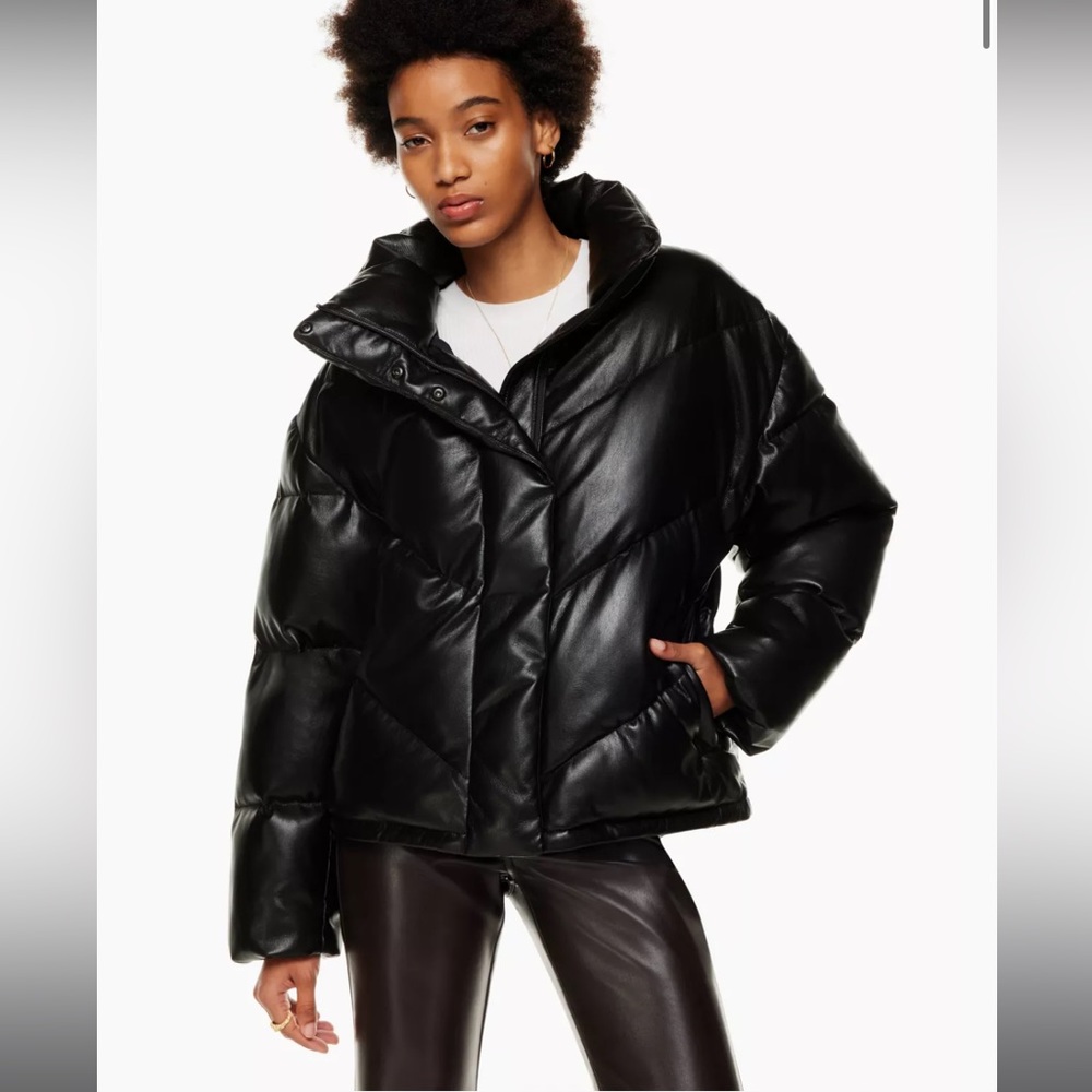 Aritzia Wilfred CLOUD PUFF vegan leather jacket